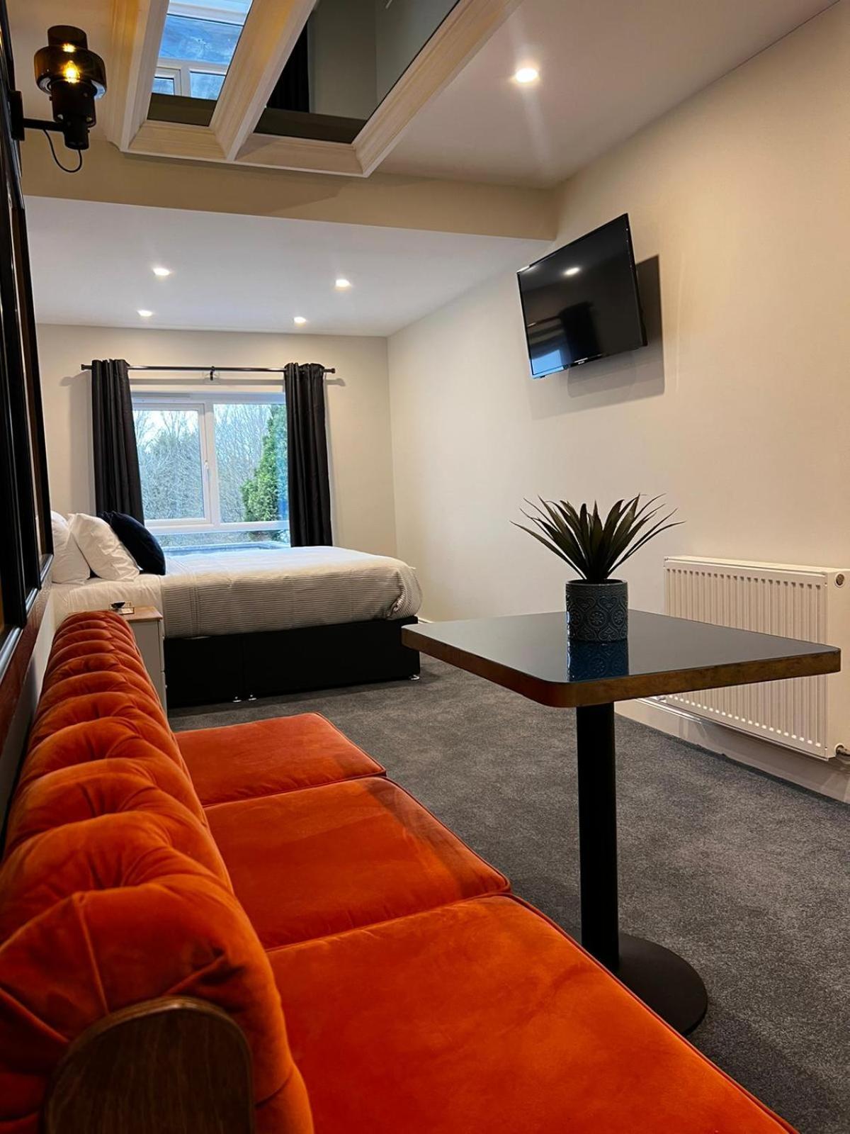 53 Luxury Rooms Maynooth Exteriör bild