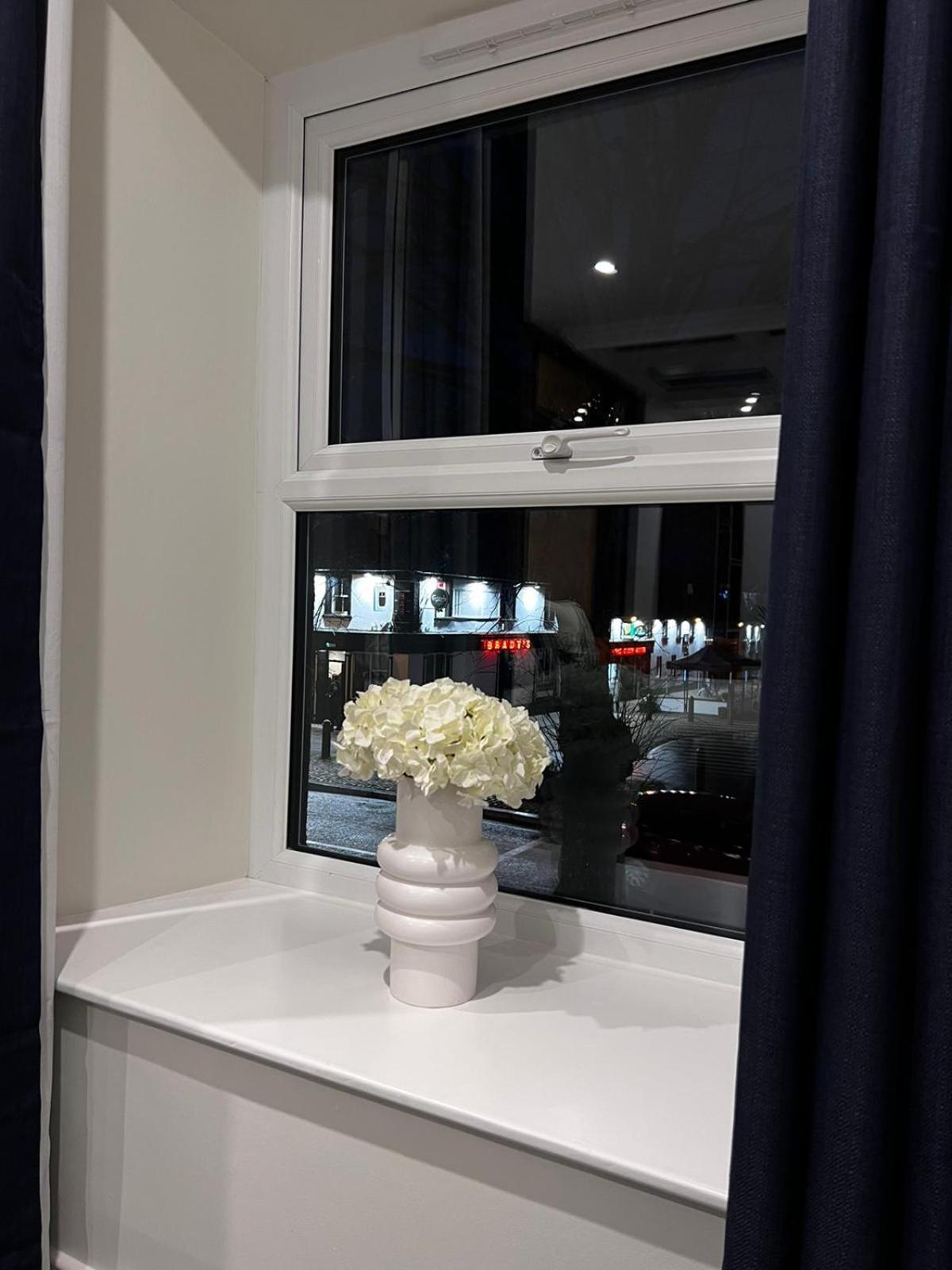53 Luxury Rooms Maynooth Exteriör bild